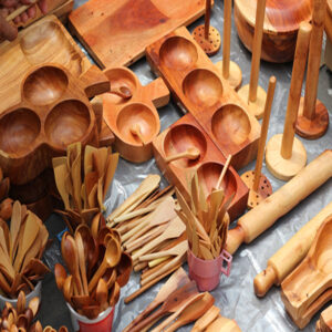 WoddenHandicrafts1